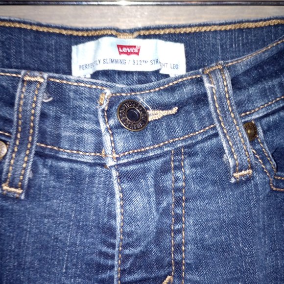 Levi's Perfectly Slimming 512 Straight Leg Size 2 - Picture 2 of 3